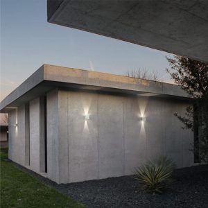 Lampada da parete Led IP54 con alette regolabili Henk R – Gea Led