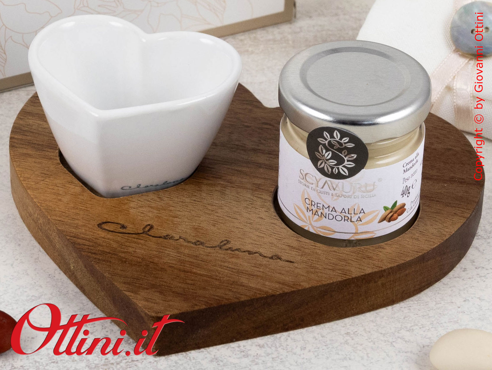 Vassoio Cuore con Crema Mandorla – 25098