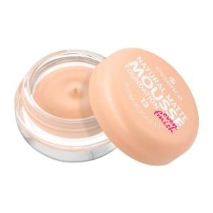 Essence fondotinta mousse natural matte 13