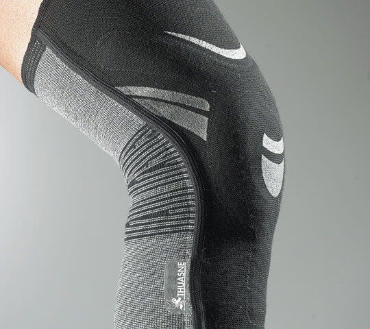 Ginocchiera rotulea con effetto propriocettivo thuasne genu pro comfort