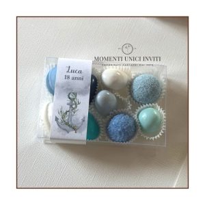 Scatolina degustazione 9 confetti – 18esimo compleanno ragazzo