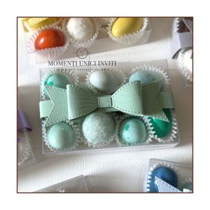 Scatolina degustazione 9 confetti su pirottino con fiocco
