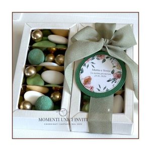 Elegante scatola confetti con nastro in crêpe promessa